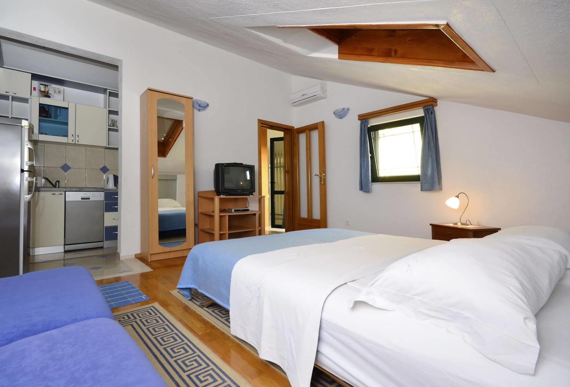 House Topic Baška Voda Extérieur photo